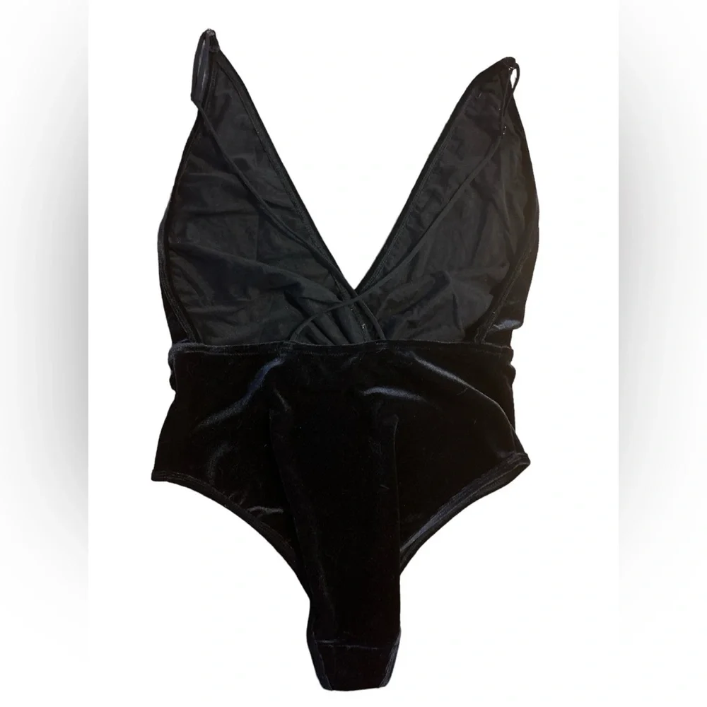 Nordstrom Velour Black Bodysuit Deep-V NWOT - Picture 4 of 6